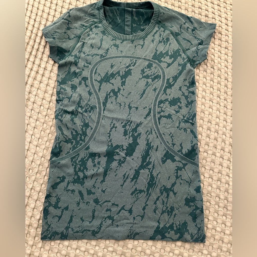 Lululemon Athletica- Green Camo Swiftly Tee